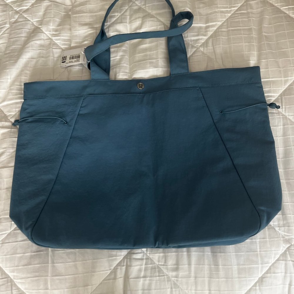 Lululemon Side Cinch Shopper Bag